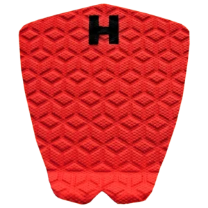 Traction pads assist your rear foot in getting more grip while on the board, giving you the opportunity to pull more aggressive maneuvers.