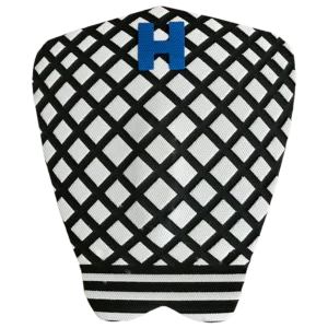 Traction pads assist your rear foot in getting more grip while on the board, giving you the opportunity to pull more aggressive maneuvers.